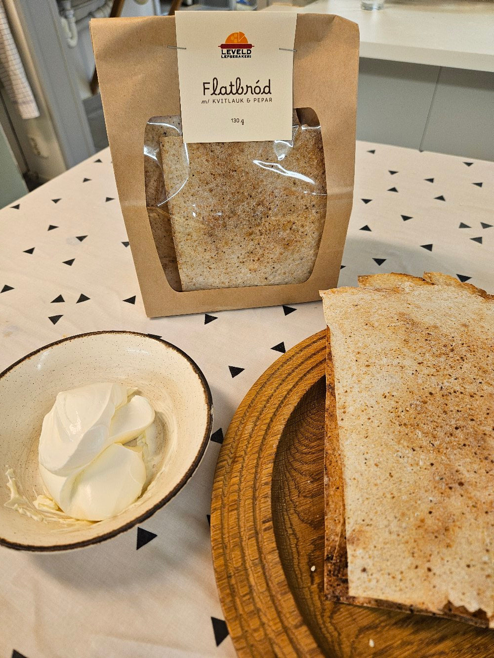 Flatbrød m potet -NB! Kun til henting i bakeriet.